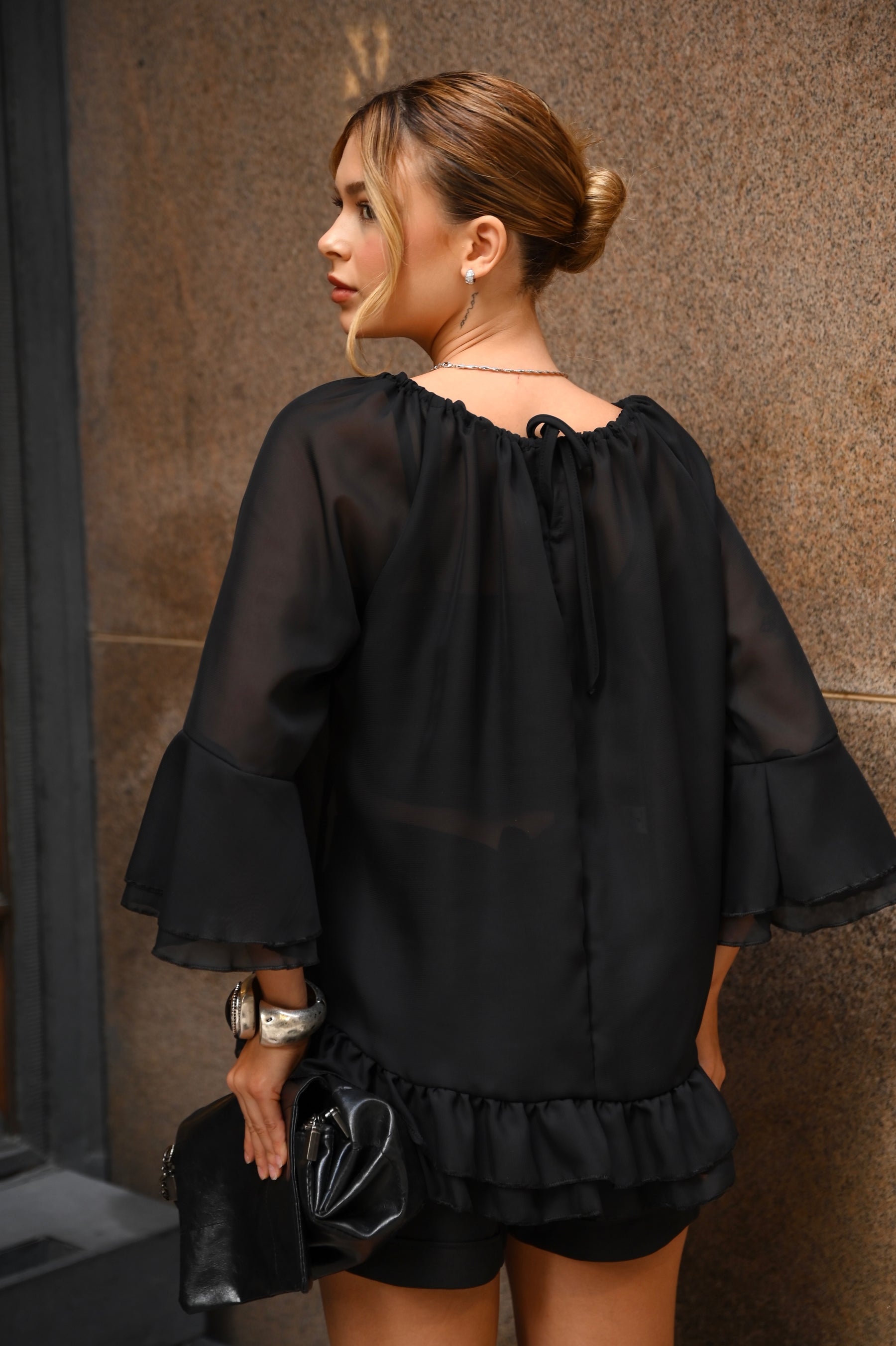 BLUSA NÁDIA PRETO